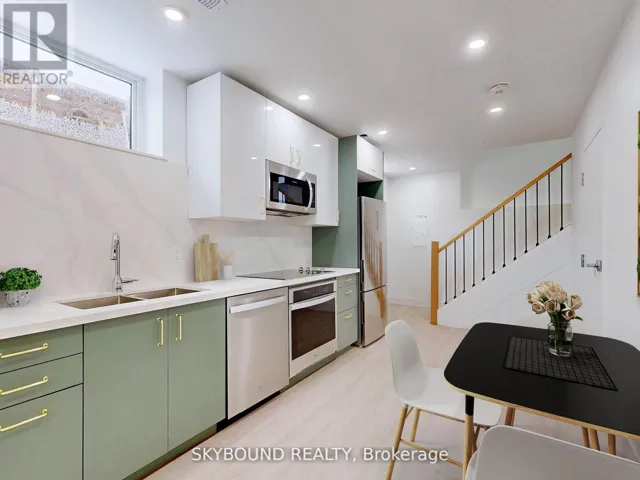 134 VICTORY DRIVE, Toronto (Downsview-Roding-CFB), Ontario M3M2J8