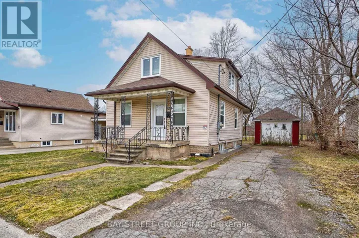 5241 KITCHENER STREET, Niagara Falls (Clifton Hill), Ontario L2G1B4