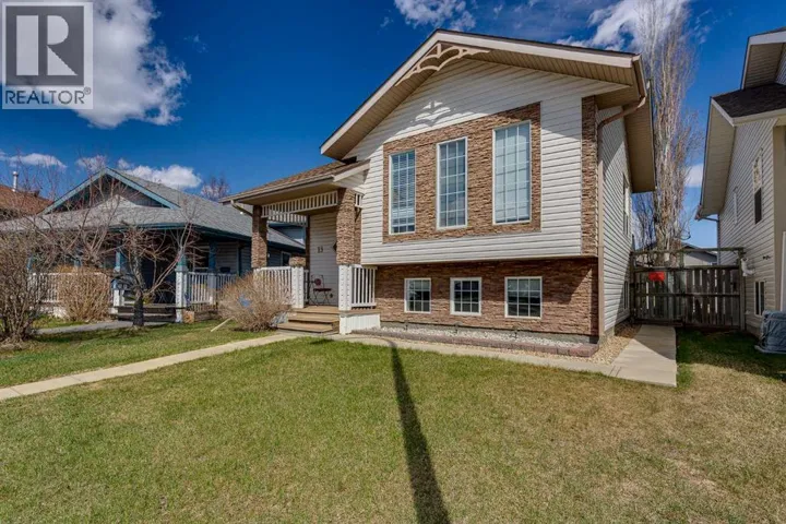 13 Lister Crescent, Red Deer, Alberta T4R2S6