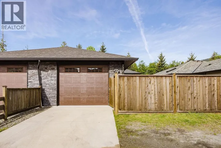 757 GERUSSI LANE, Gibsons, British Columbia V0N1V7