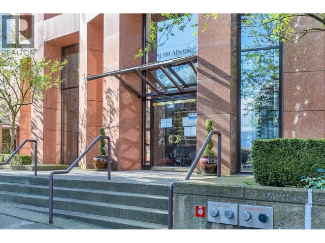 13C 1500 ALBERNI STREET, Vancouver, British Columbia V6G3C9