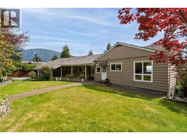 606 HAWSTEAD PLACE, West Vancouver, British Columbia V7S1T9