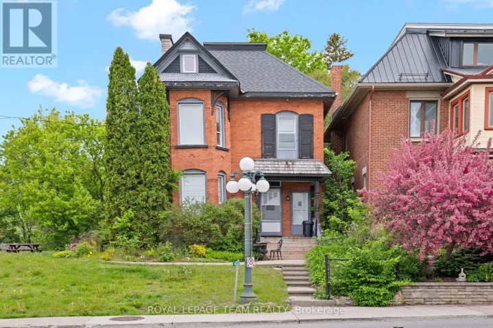 422 DONALD B MUNRO DRIVE, Ottawa, Ontario K0A1L0