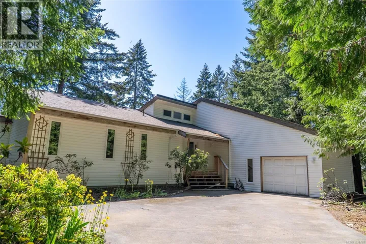 37267 Schooner Way, Pender Island, British Columbia V0N2M0