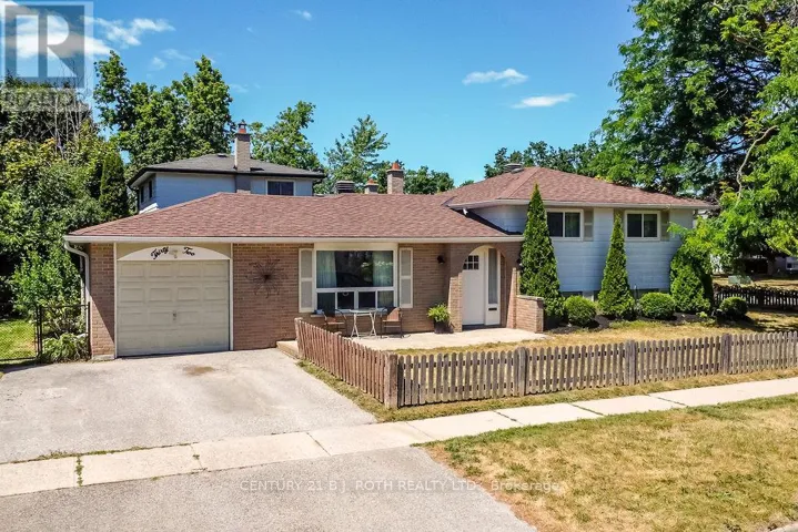 32 LONSDALE PLACE, Barrie (Grove East), Ontario L4M4J1