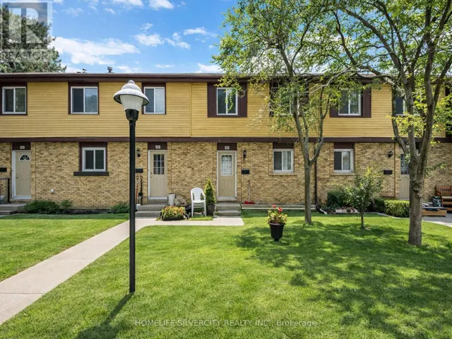 100 - 45 HANSEN ROAD, Brampton (Madoc), Ontario L6V3C5