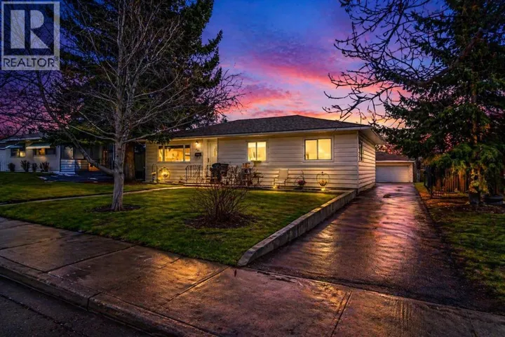 200 Hendon Drive NW, Calgary, Alberta T2K1Z7