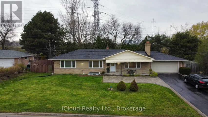 4 LONGBRIDGE ROAD, Vaughan (Uplands), Ontario L4J1L5