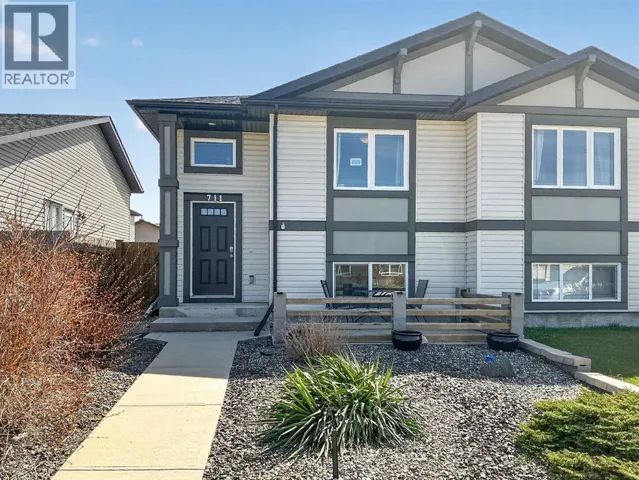 711 SUNSET Place, Coaldale, Alberta T1M0C5