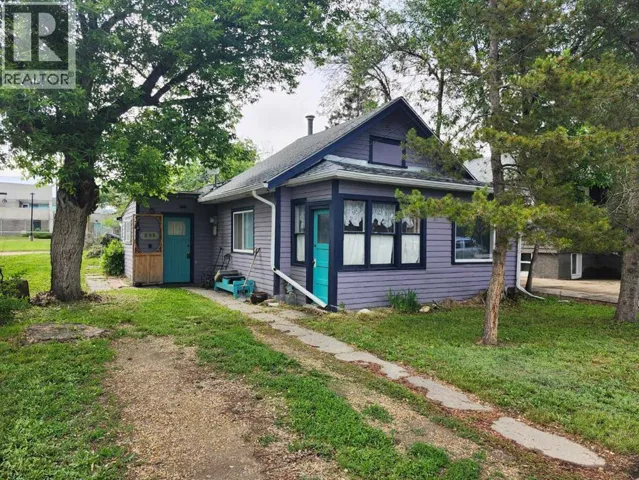 355 4 Street W, Drumheller, Alberta T0J0Y3