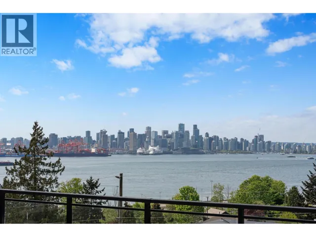 402 505 E 2ND STREET, North Vancouver, British Columbia V7L1E1