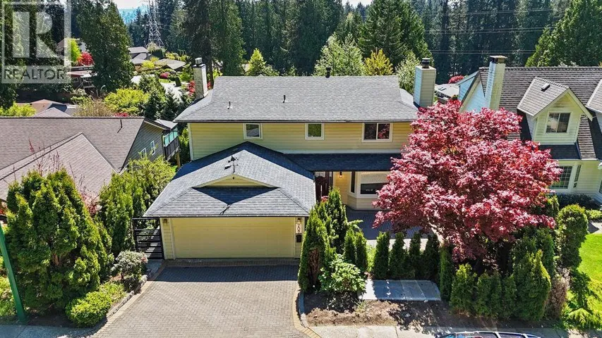 707 E BRAEMAR ROAD, North Vancouver, British Columbia V7N4G1
