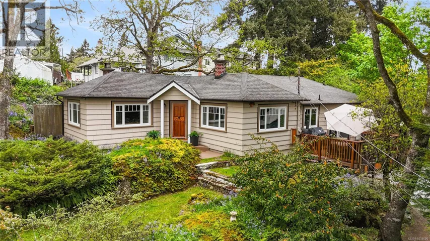 180 Island Hwy, View Royal, British Columbia V9B1G2