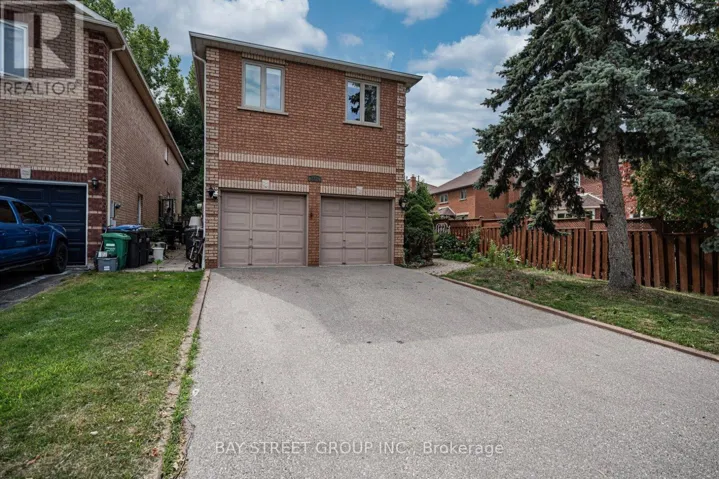 2524 PAULA COURT, Mississauga (Sheridan), Ontario L5K2R5