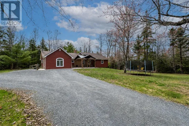 21 Malcolm Lucas Drive, Enfield, Nova Scotia B2T1A8