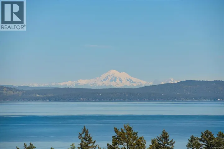 607 5332 Sayward Hill Cres, Saanich, British Columbia V8Y3H8