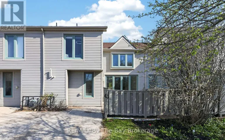 43 TRAFALGAR ROAD, Collingwood, Ontario L9Y5G4