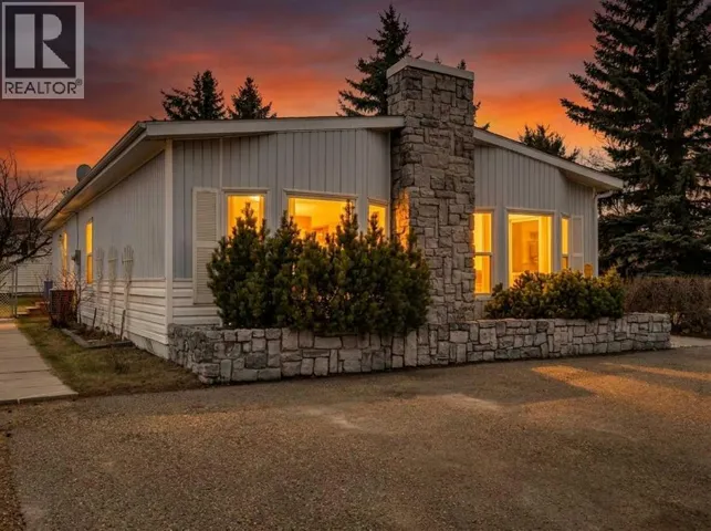101, 37543 England Way, Rural Red Deer County, Alberta T4S2C3