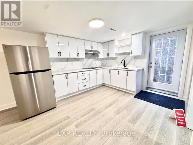 LOWER - 343 CHESTER LE BOULEVARD, Toronto (L'Amoreaux), Ontario M1W2K8