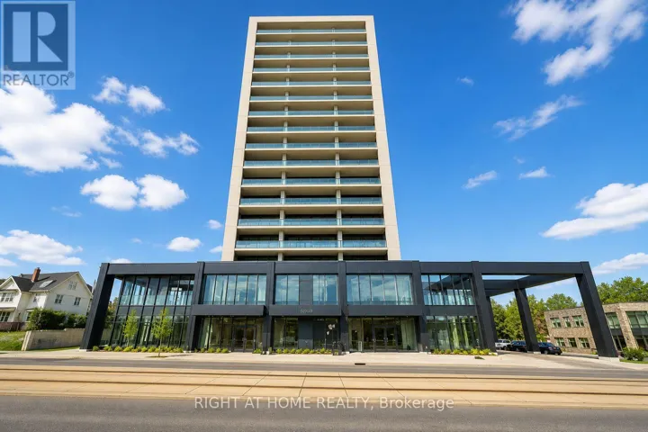 101 - 741 KING STREET W, Kitchener, Ontario N2G0E9