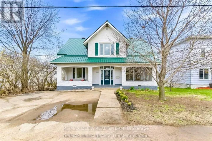 703 FRONT STREET N, Pembroke, Ontario K8A6J4