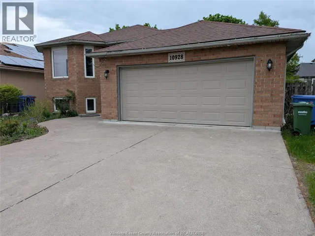 10928 BRENTWOOD CRESCENT, Windsor, Ontario N8R2H8