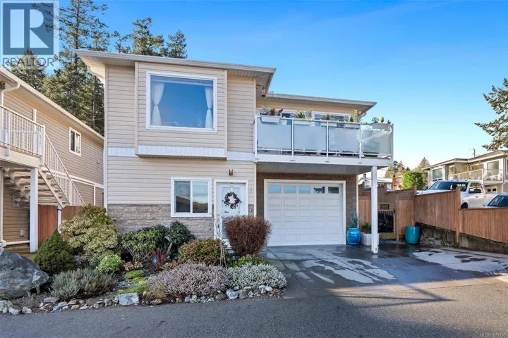 1 2740 Stautw Rd, Central Saanich, British Columbia V8M0A8