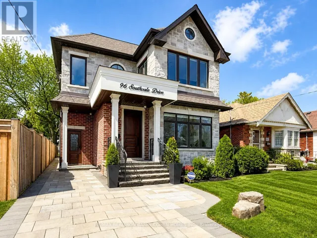 96 SOUTHVALE DRIVE, Toronto (Leaside), Ontario M4G1G5