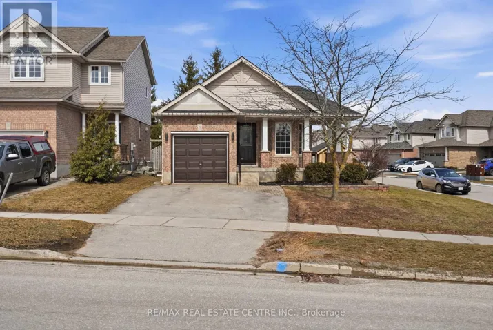 321 MONTGOMERY BOULEVARD, Orangeville, Ontario L9W5G7