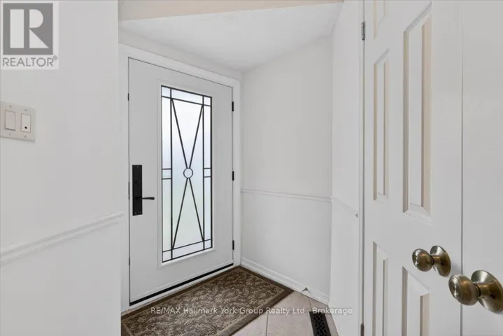 50 MCLEOD DRIVE, Aurora (Aurora Heights), Ontario L4G5E8