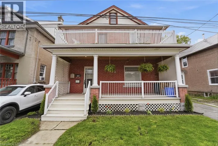 15 AVENUE Place, Welland, Ontario L3B4B2