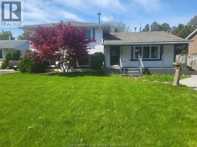 74 CHESTNUT DRIVE, Chatham, Ontario N7M4Z1