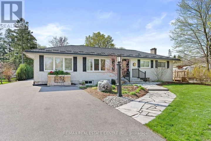 42 RIDGEWAY AVENUE, Guelph (Pineridge/Westminster Woods), Ontario N1L1G8