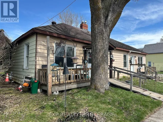 16 LOUIS STREET, Brockville, Ontario K6V4H5