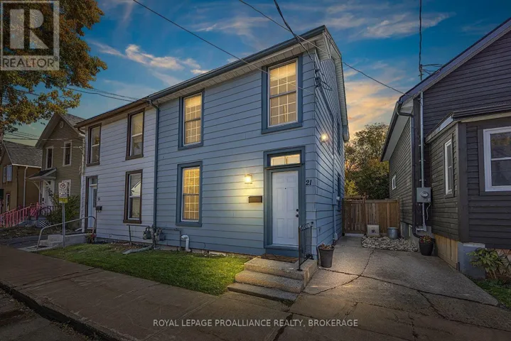 21 MAIN STREET, Kingston (East of Sir John A. Blvd), Ontario K7K3Y2