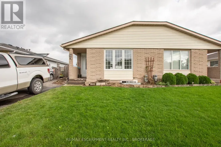 UPPER - 81 MARC BOULEVARD, Welland (Lincoln/Crowland), Ontario L3B5V2