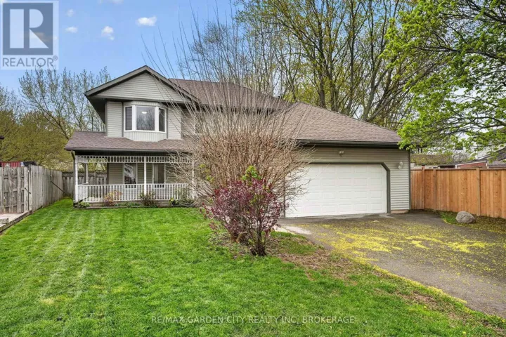 8 CHRISTINA COURT, Welland (N. Welland), Ontario L3C7A7
