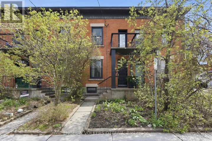 107 ROCHESTER STREET, Ottawa, Ontario K1R7L9