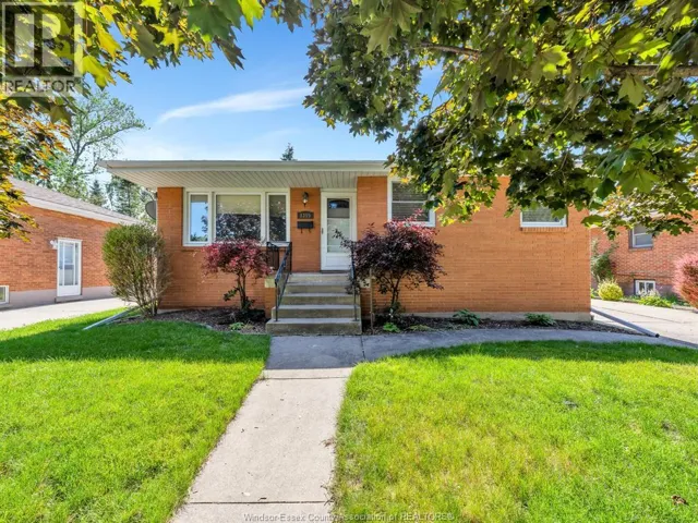 1315 JANETTE AVENUE, Windsor, Ontario N8X1Y7