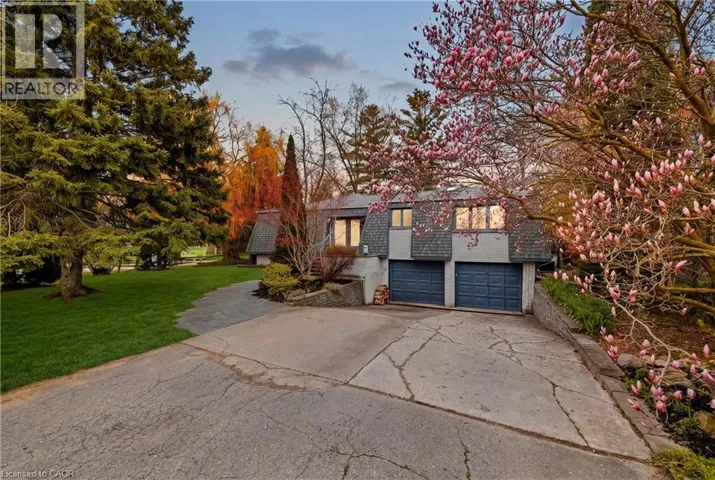 459 LEE Avenue, Waterloo, Ontario N2K1Y1