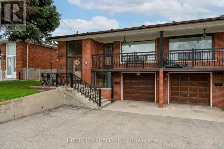 19 GADE DRIVE, Toronto (Downsview-Roding-CFB), Ontario M3M2K2