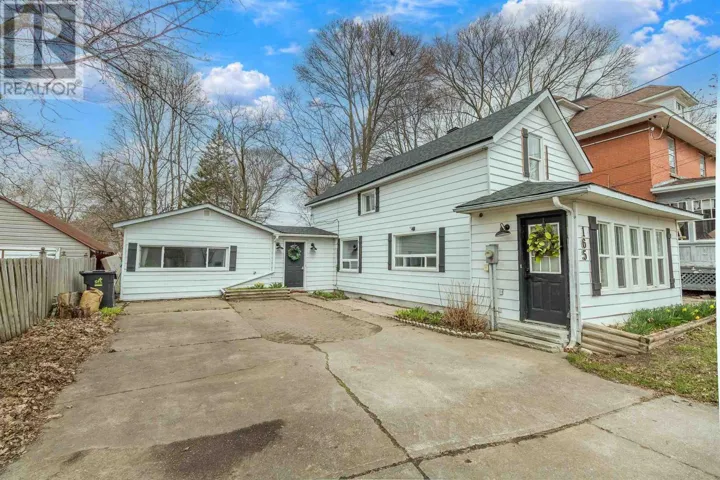 165 Woodward AVE, Sault Ste. Marie, Ontario P6A3T6