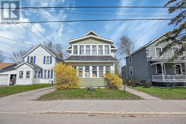 143 BROCKVILLE STREET, Smiths Falls, Ontario K7A3Y7