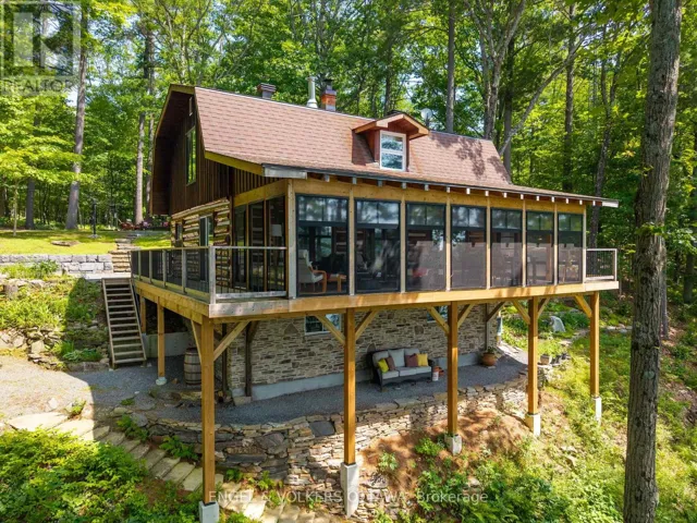 216 CONNIES LANE, Rideau Lakes, Ontario K0G1X0