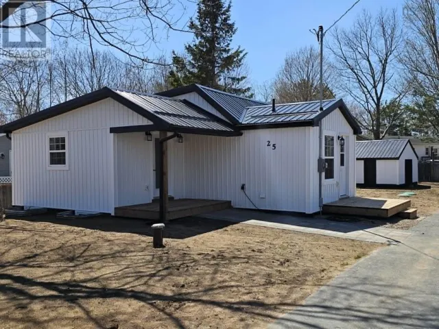 25 Brown Street, Berwick, Nova Scotia B0P1E0