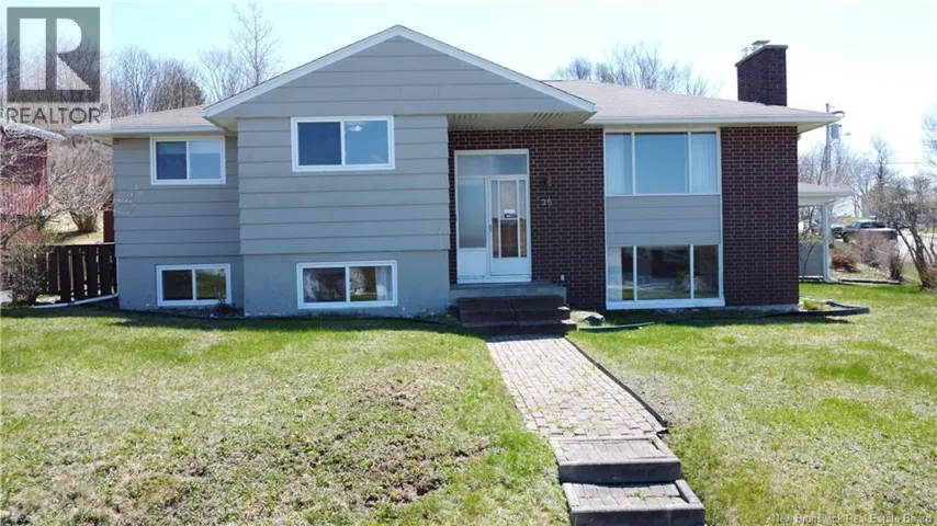 35 Wildwood Street, Saint John, New Brunswick E2J2V9