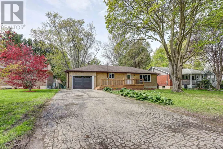 10 VINEDEN DRIVE, Central Elgin (Lynhurst), Ontario N5P2M6
