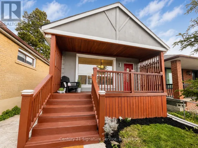 527 WESTMOUNT AVENUE, Toronto (Oakwood Village), Ontario M6E3N6