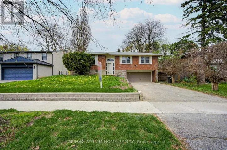145 FENN AVENUE, Toronto (St. Andrew-Windfields), Ontario M2P1X8