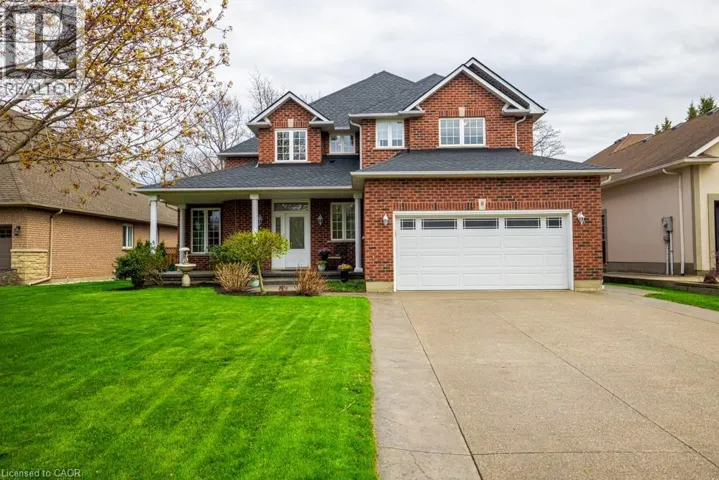 8 SOPHIE Court, Grimsby, Ontario L3M5L6